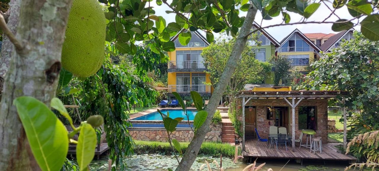 Yellow Haven Lodge Кампала Экстерьер фото