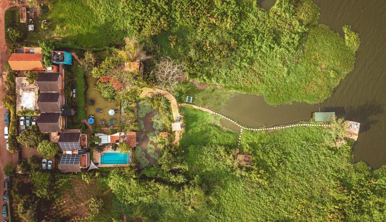Yellow Haven Lodge Кампала Экстерьер фото
