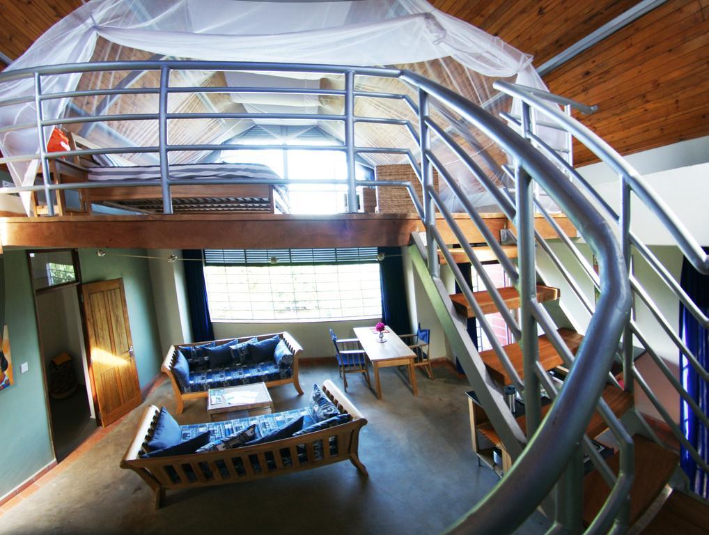 Yellow Haven Lodge Кампала Экстерьер фото
